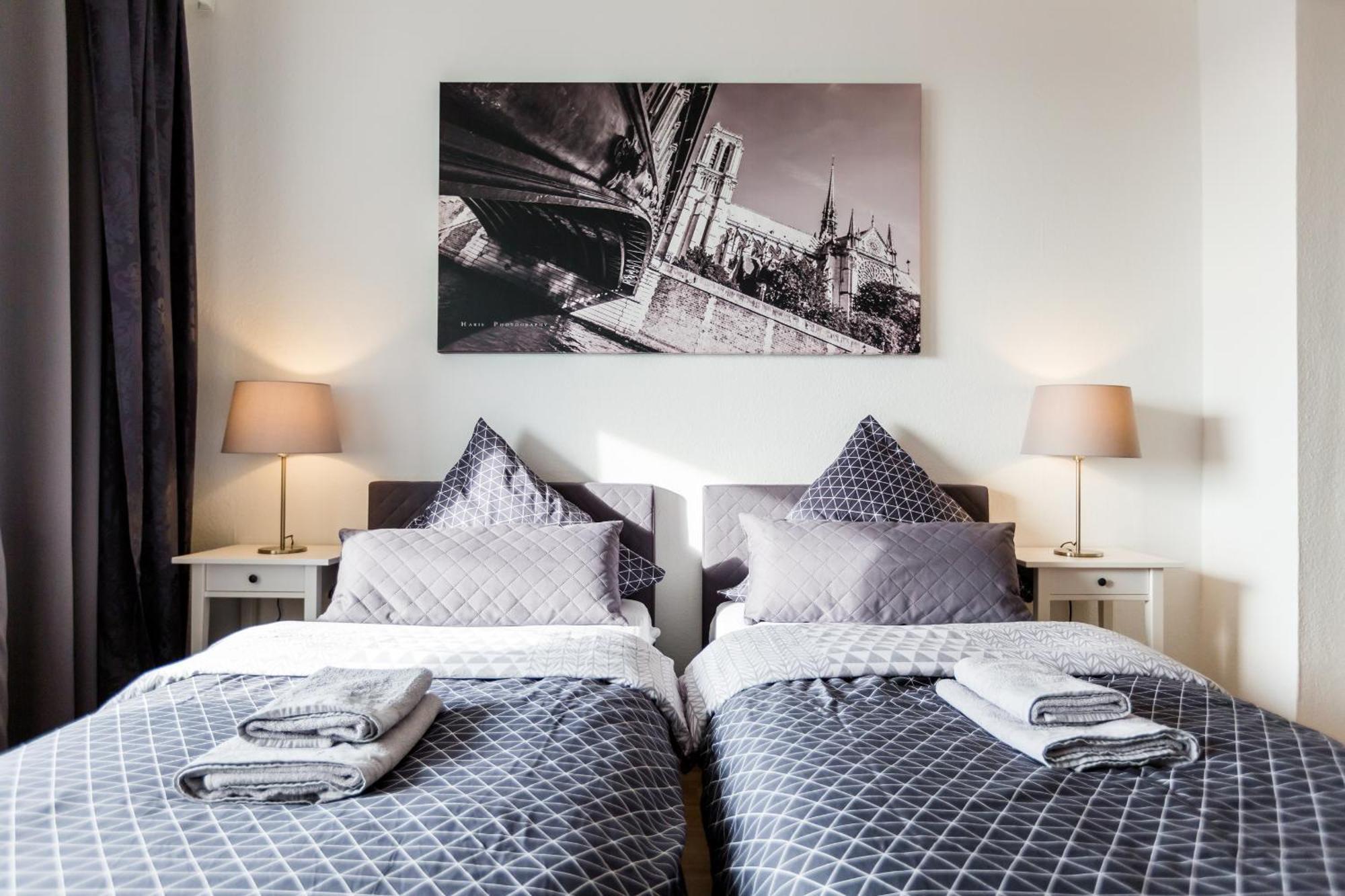 Apart2Stay Dusseldorf Room photo
